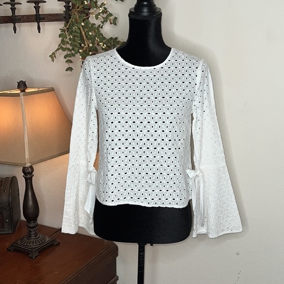 NWT Avec Les Filles | Natural Canvas Cotton Eyelet Top | XS - Picture 2 of 9